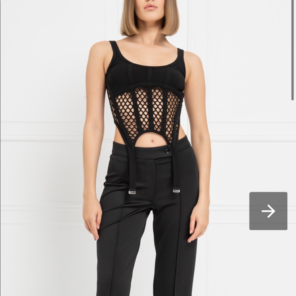 BLACK MESH INSERT CROPPED CAMI BUSTIER  nwt.  SZ SMALL  HOLES NET